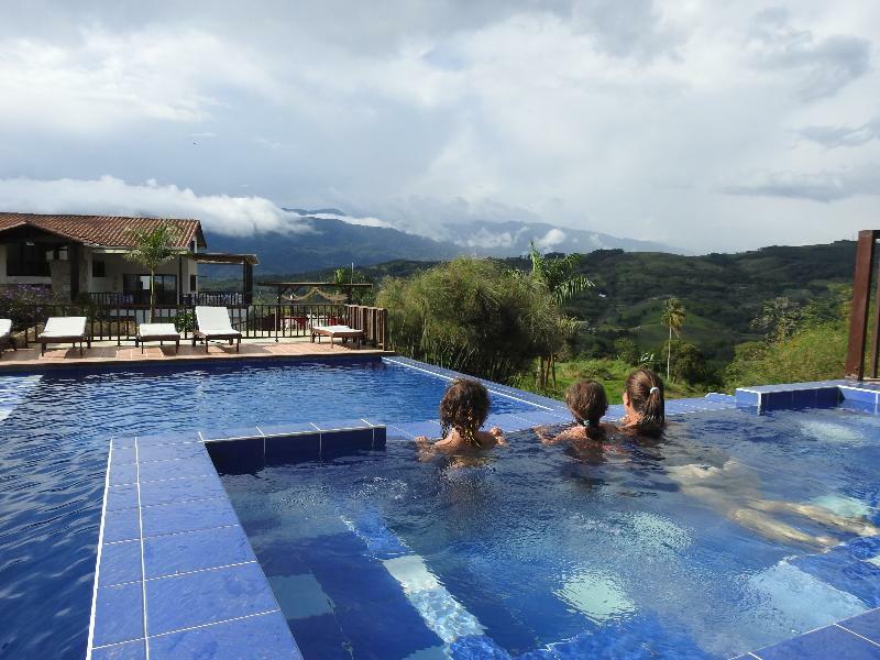 La Huerta Hotel Jiguales Luaran gambar