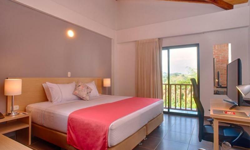 La Huerta Hotel Jiguales Luaran gambar